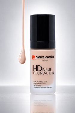 Pierre Cardin Hd Blur Pürüzsüz Görünüm Veren Mat Fondöten Light - 30ML