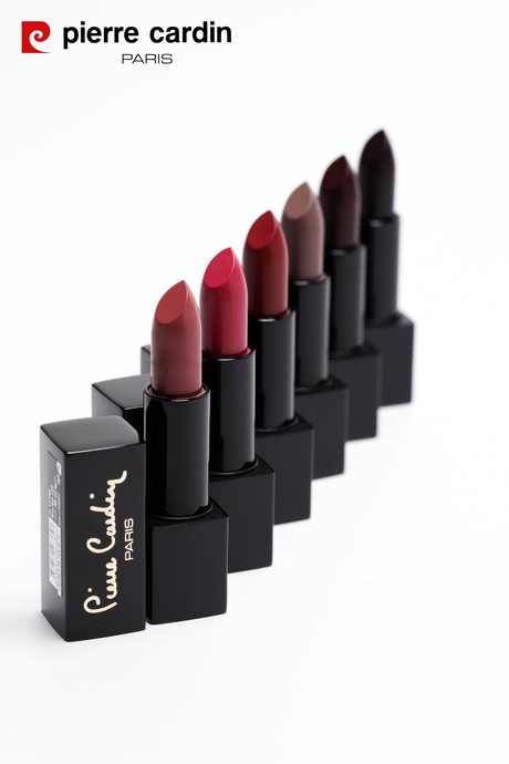Pierre Cardin Retro Matte Lipstick -Red -153